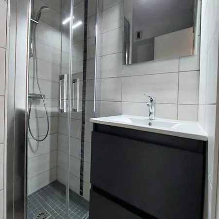 Studio For 2 People Apartment